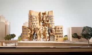A-model-of-Gehry-s-buildi-007