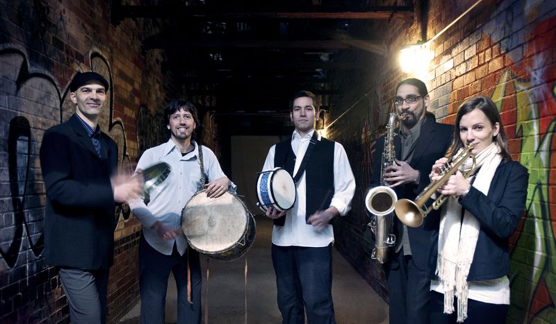 HC Drumhand(5+Instruments)_3726 HC Drumhand(5+Instruments)_3726