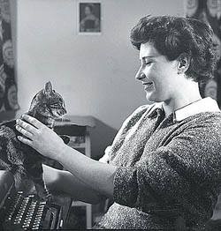 Doris Lessing and Cat Doris Lessing and Cat