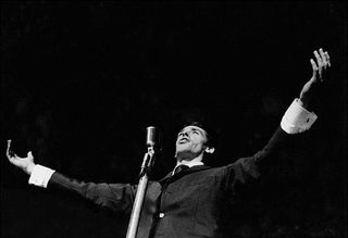 Jacques-brel-fait-ses-adieux-a-l-olympiaga743534-
