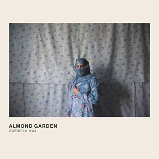 Almond Garden Gabriela Maj