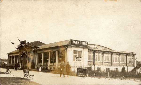Palais_Royale_1930s Palais_Royale_1930s