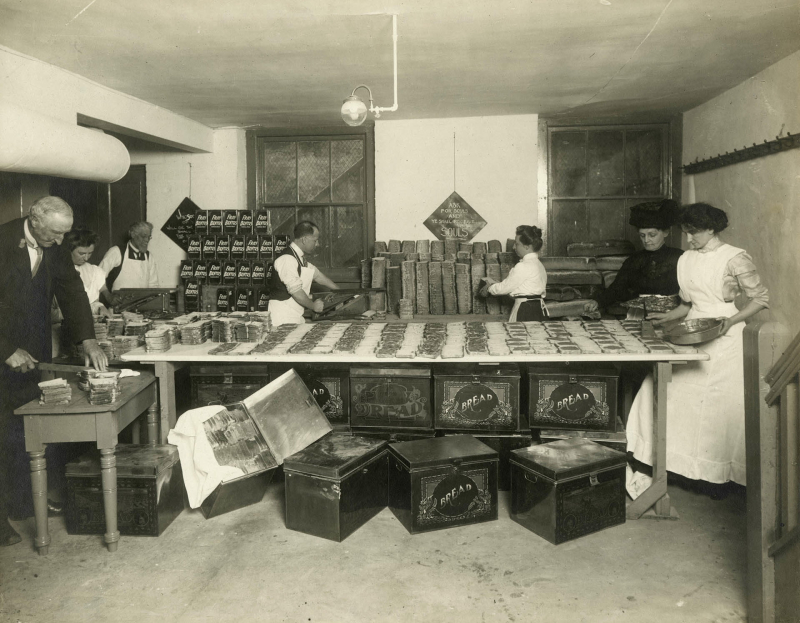 Sandwich Department 1912 vintage photo Yonge Street Mission