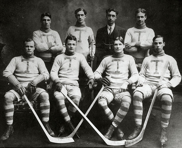 Toronto_Professional_Hockey_Club,_1906–07 Toronto_Professional_Hockey_Club,_1906–07