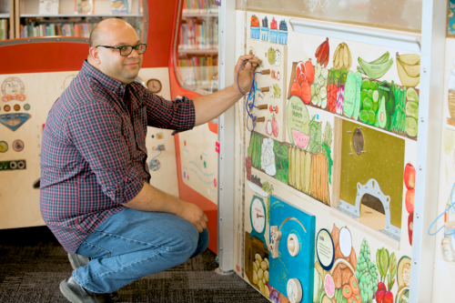 Elton by the new KidsStop