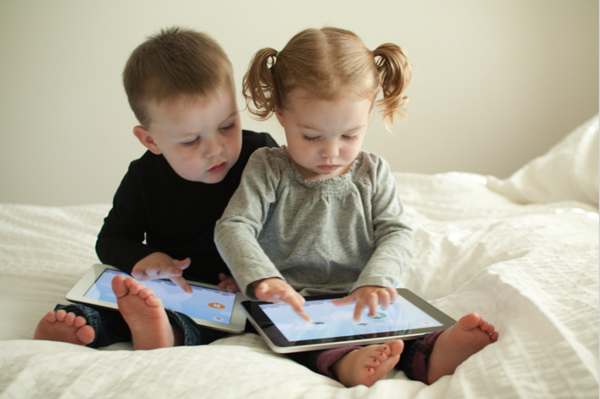 Kids on iPad