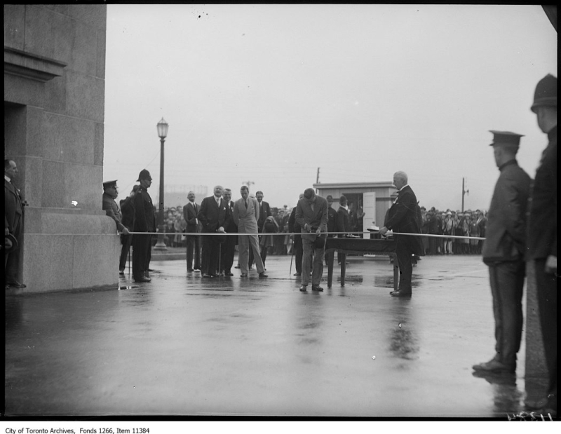 C.N.E. Prince's Gate Prince of Wales cutting ribbon August 30, 1927 Toronto Archives Globe and Mail fonds Fonds 1266, Item 11384
