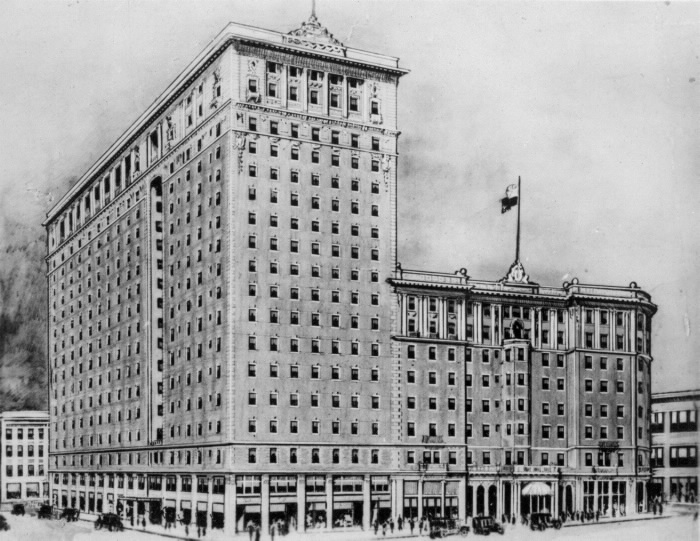 King Edward Hotel  King St. E.  s. side  between Victoria St. and Leader Lane  c. 1920 pictures-r-4623