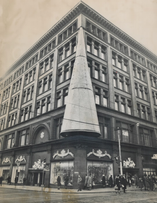 Simpson's 60 Foot Metal Tree 1962