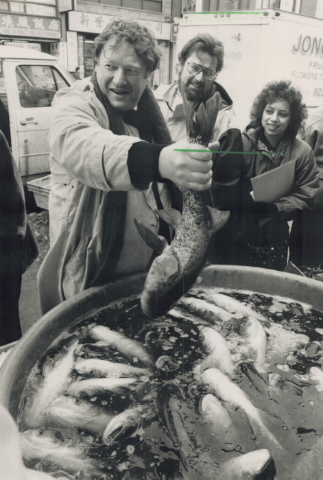 Howard Moscoe holding a carp by the tail in Chinatown 1990 Howard Moscoe holding a carp by the tail in Chinatown 1990