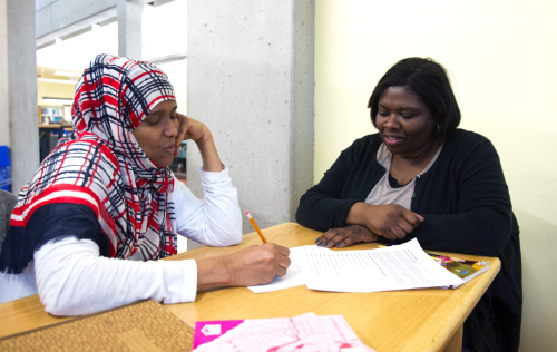 Adults_using library space