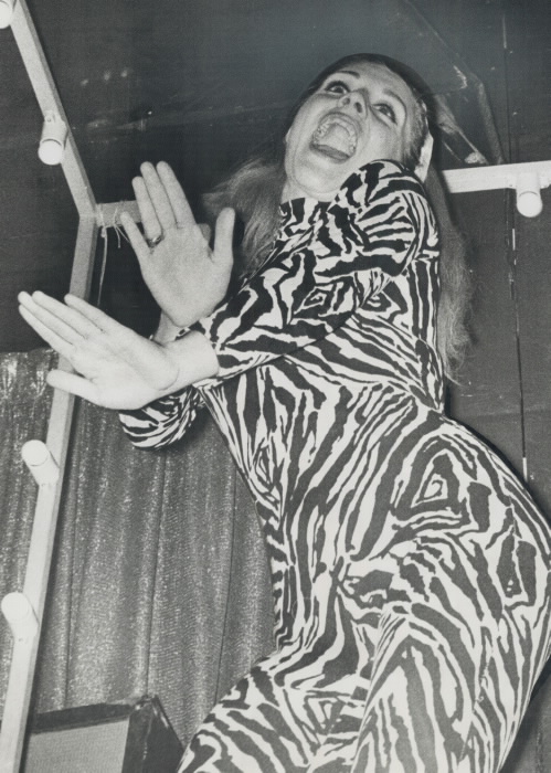 1966 vintage photo Sandy Leigh go go dancer.