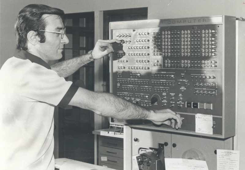 The beast-Metro's traffic computer-is dying of old age and one of Frank Abel's jobs is to keep it ticking over until a replacement can'take over in 1978  tspa_0115496f