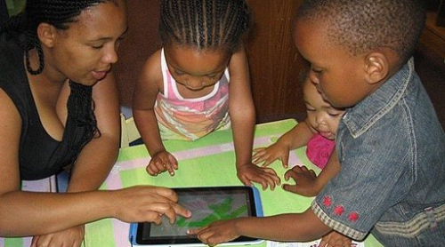 JeffNyoka / CC BY-SA (https://creativecommons.org/licenses/by-sa/4.0) JeffNyoka / CC BY-SA (https://creativecommons.org/licenses/by-sa/4.0)