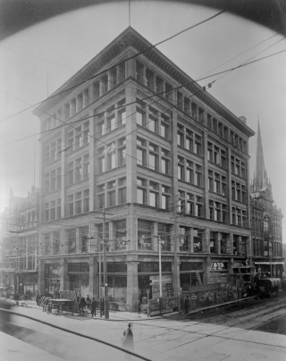 Black and White photograph of the Simpson's Department Store on the corner of Yonge and Queen