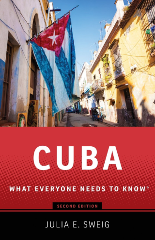 Cuba What Everyone needs to Know -3rd edition - Ever since Fidel Castro assumed power in Cuba in 1959, Americans have obsessed about the nation ninety miles south of the Florida Keys. America's fixation on the tropical socialist republic has only grown over the years, fueled in part by successive waves of Cuban immigration and Castro's larger-than-life persona. Cubans are now a major ethnic group in Florida, and the exile community is so powerful that every American president has curried favor with it. But what do most Americans really know about Cuba itself? In this third edition of the widely hailed Cuba: What Everyone Needs to Know(r), Julia Sweig updates her concise and remarkably accessible portrait of the small island nation. This edition contains a new foreword that discusses developments since Obama and Raul Castro announced the normalization of US-Cuba relations and restored formal diplomatic ties. A new final chapter discusses how normalization came to pass and covers Pope Francis' visit to Cuba, where he met with Fidel and Raul Castro. Expansive in coverage and authoritative in scope, the book looks back over Cuba's history since the Spanish American War before shifting to recent times. Focusing equally on Cuba's role in world affairs and its own social and political transformations, Sweig divides the book chronologically into the pre-Fidel era, the period between the 1959 revolution and the fall of the Soviet Union, the post-Cold War era, and -- finally -- the post-Fidel era. Informative, pithy, and lucidly written, it is the best compact reference on Cuba's internal politics, its often fraught relationship with the United States, and its shifting relationship with the global community.