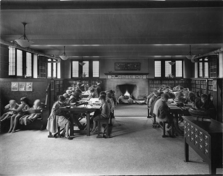 Wychwood Branch Library vintage phioto 1927 Wychwood children's room.