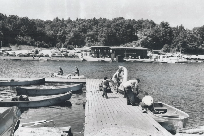 Canoeists prepare forf Canoeists prepare forf