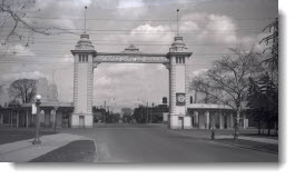 Dufferin Street Gate, looking north, 1953