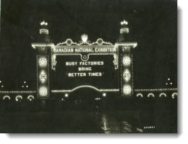 Dufferin Street Gate, 1932