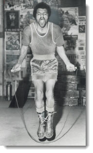 Clyde Gray of Toronto, Canadian and Commonwealth welterweight boxing champ, 1973